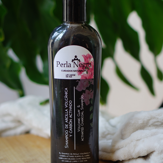 Shampoo de arcilla volcánica y carbón activado para cabello graso, detox
